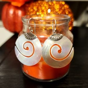 Mother of Pearl Swirl Earrings in 925 Sterling Silver